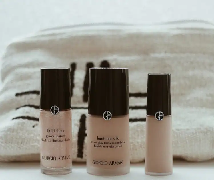 Picture of liquid highlighter, foundation and concealer