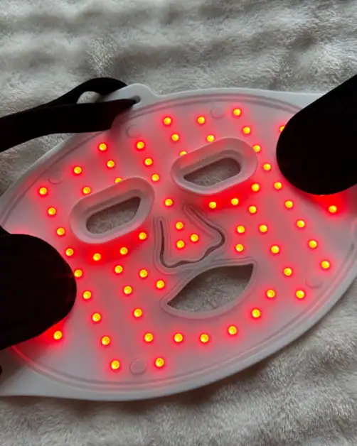 At-home LED light therapy mask with red light for facial treatments in 2026